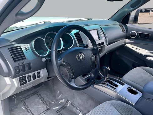 Used 2010 Toyota Tacoma PreRunner RWD image 17
