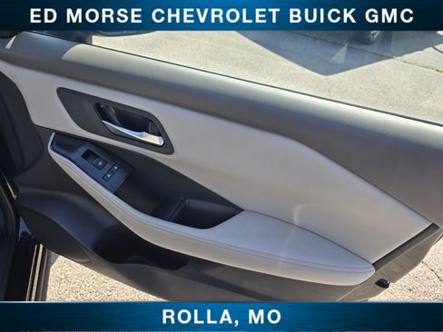 Used 2025 Nissan Rogue SV FWD image 21