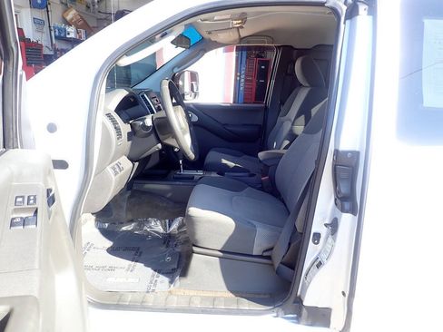 Used 2011 Suzuki Equator Sport AWD/4WD image 12
