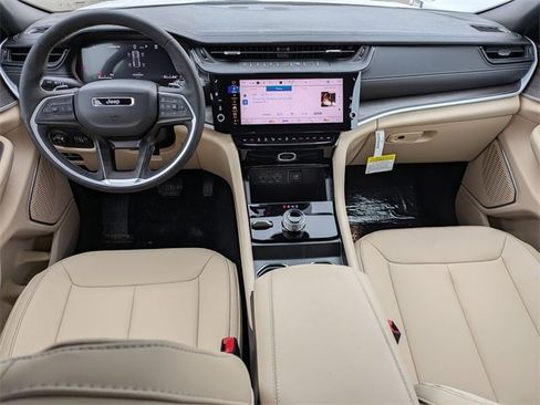 New 2026 Jeep Grand Cherokee Limited image 22