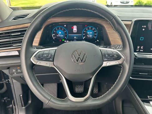 Used 2026 Volkswagen Atlas SE AWD/4WD image 17