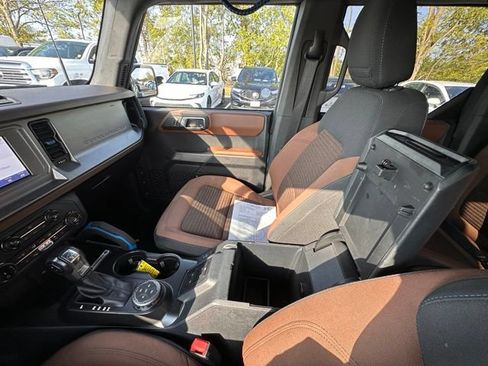 Used 2022 Ford Bronco Outer Banks w/ Sasquatch Package AWD/4WD image 25