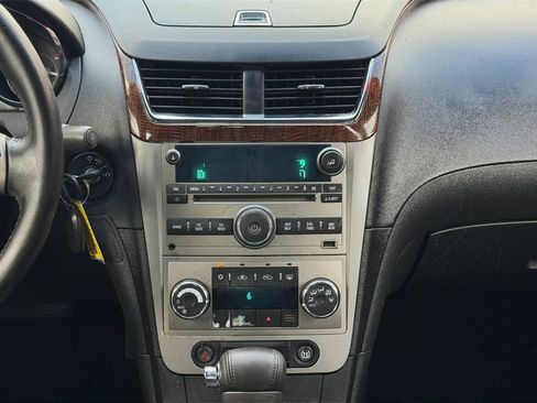 Used 2010 Chevrolet Malibu LTZ FWD image 19