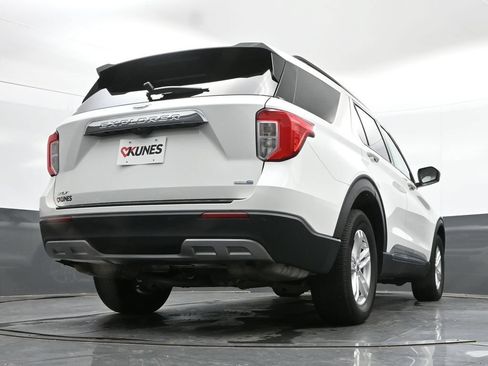 Used 2020 Ford Explorer XLT w/ Equipment Group 202A AWD/4WD image 42