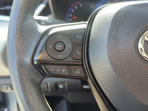 Used 2022 Toyota Corolla LE FWD image 14