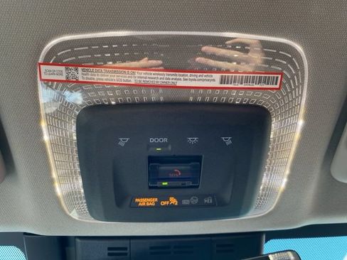 Used 2025 Toyota Prius Plug-In Hybrid FWD image 54