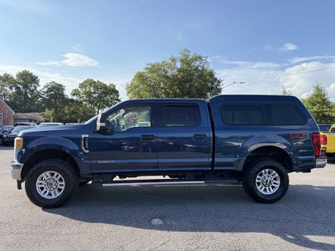 Used 2017 Ford F250 XLT w/ XLT Value Package image 11