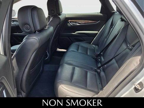 Used 2014 Cadillac XTS Luxury FWD image 6