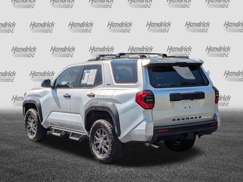 Used 2025 Toyota 4Runner SR5 AWD/4WD image 8