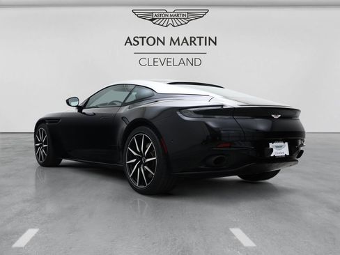 Used 2018 Aston Martin DB11 V12 RWD image 2