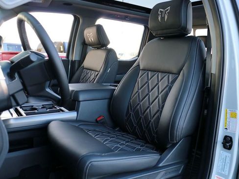 New 2026 Ford F250 Lariat w/ Black Appearance Package image 24