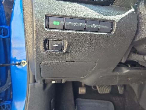 Used 2024 Nissan Sentra SV w/ SV Premium Package FWD image 15