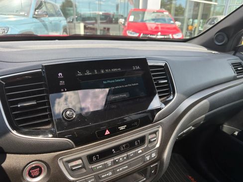 Used 2023 Honda Passport TrailSport image 14