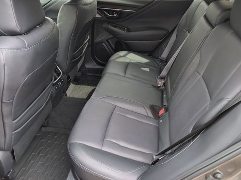 Used 2023 Subaru Outback Limited image 13