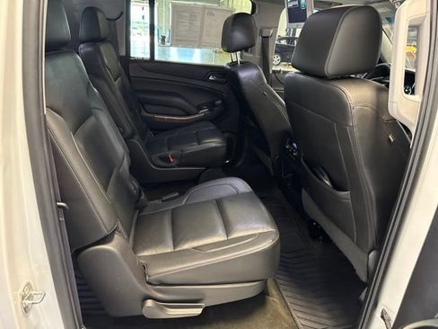 Used 2017 Chevrolet Suburban Premier AWD/4WD image 21