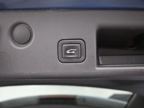 Used 2024 Chevrolet Equinox LT AWD/4WD image 12