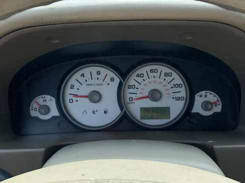 Used 2005 Ford Escape XLT image 18