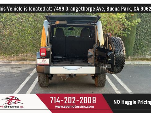 Used 2013 Jeep Wrangler Unlimited Sahara w/ Connectivity Group image 15