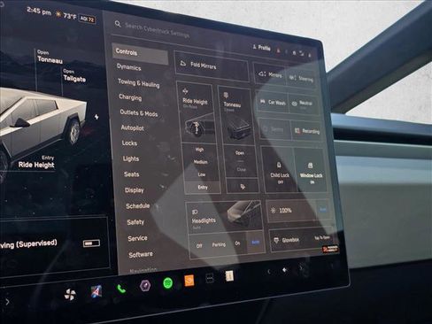 Used 2024 Tesla Cybertruck AWD Crew Cab image 21