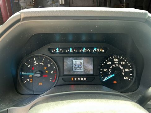Certified 2018 Ford F150 XL w/ Equipment Group 101A Mid AWD/4WD image 21