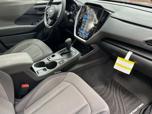 Used 2025 Subaru Crosstrek 2.0i Premium image 20