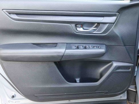Certified 2025 Honda CR-V EX image 25