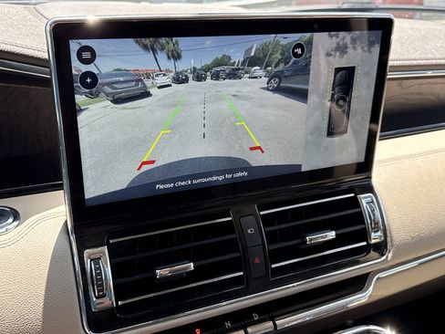 Used 2022 Lincoln Navigator Reserve RWD image 21