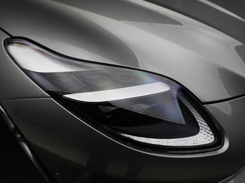 New 2026 Aston Martin DB12 Convertible image 37