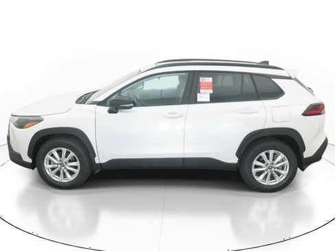 New 2026 Toyota Corolla Cross LE w/ Moonroof Package FWD image 3