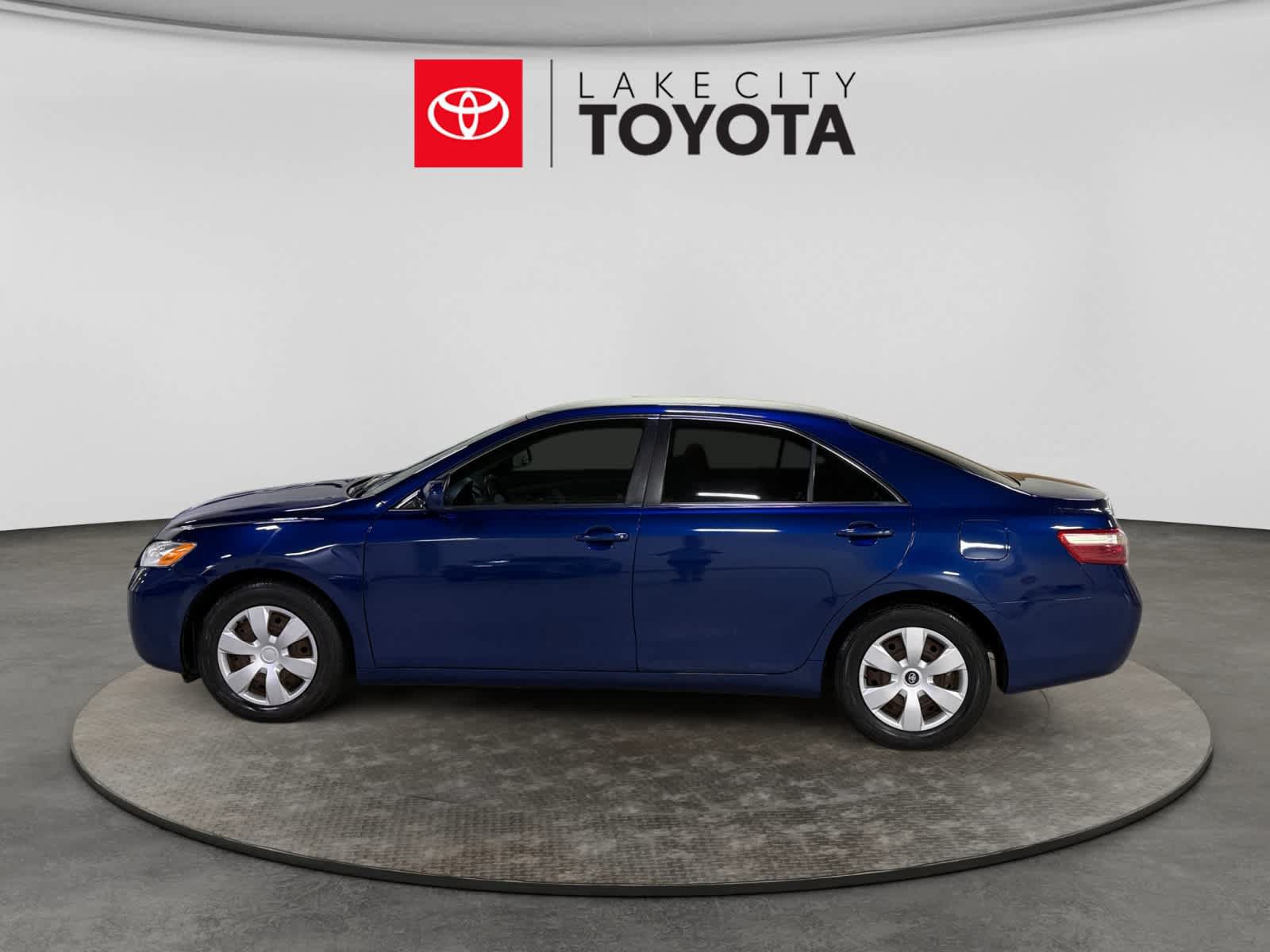 Used 2007 Toyota Camry LE FWD image 3