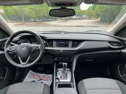 Used 2018 Buick Regal Preferred FWD image 26