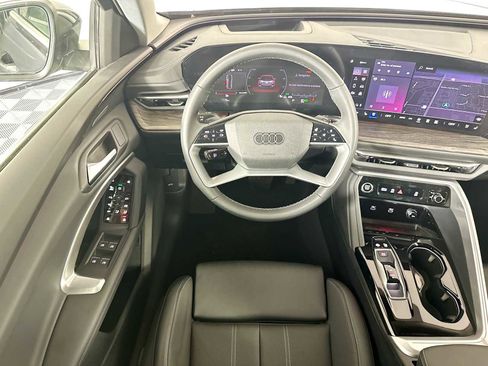 New 2025 Audi Q5 Premium Plus image 21