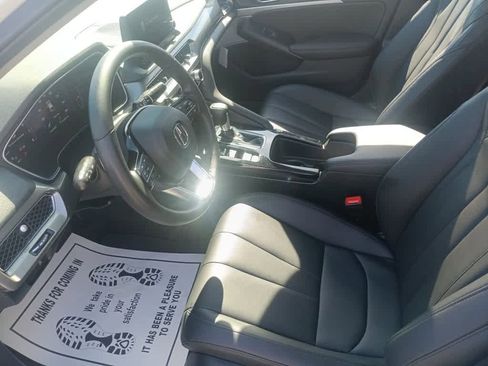 Used 2025 Acura Integra image 18