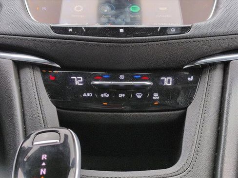 Used 2020 Cadillac XT5 Premium Luxury w/ LPO, Floor Liner Package image 14