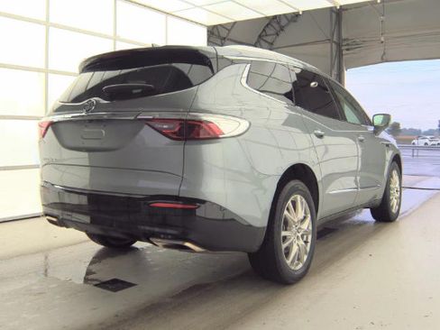 Used 2023 Buick Enclave Essence w/ Experience Buick Package FWD image 5