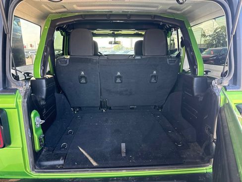 Used 2019 Jeep Wrangler Unlimited Sport S AWD/4WD image 13