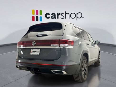 Used 2025 Volkswagen Atlas SE image 5