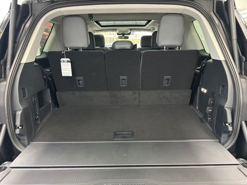 New 2025 Ford Expedition Active image 63