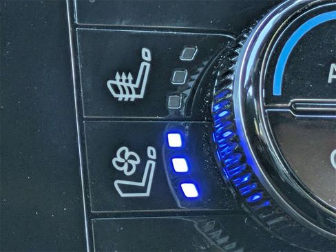 Used 2024 INFINITI QX80 Sensory image 25