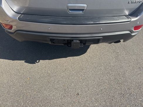 Used 2017 Jeep Grand Cherokee Laredo w/ Quick Order Package 2BE image 8