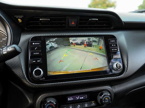 Used 2021 Nissan Kicks SV image 21