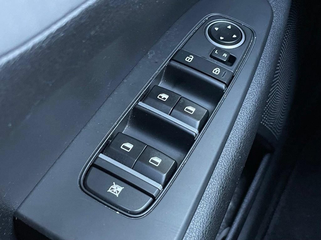 Used 2023 Kia Forte LXS FWD image 12