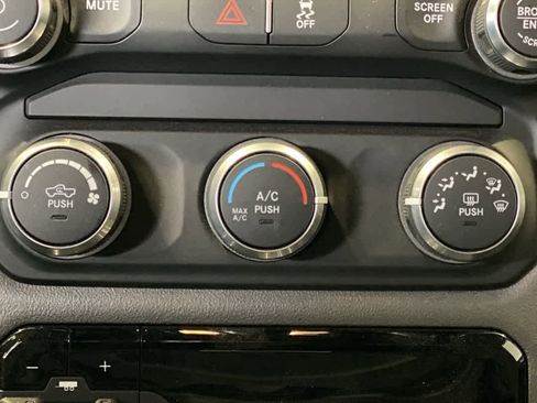 Used 2021 RAM 3500 Big Horn w/ Cold Weather Group AWD/4WD image 21