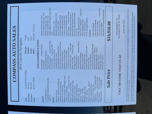 Used 2016 Lincoln Navigator Select image 10