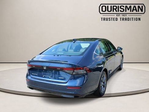 Certified 2025 Honda Accord EX-L image 9