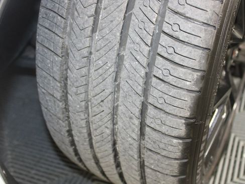 Used 2012 Chevrolet Corvette Grand Sport w/ 3LT Preferred Equipment Group image 20