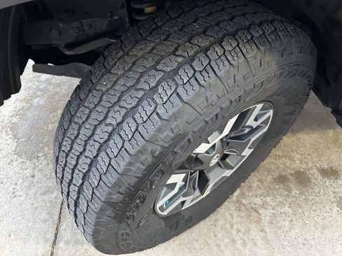 Certified 2023 Toyota Tacoma TRD Off-Road image 11