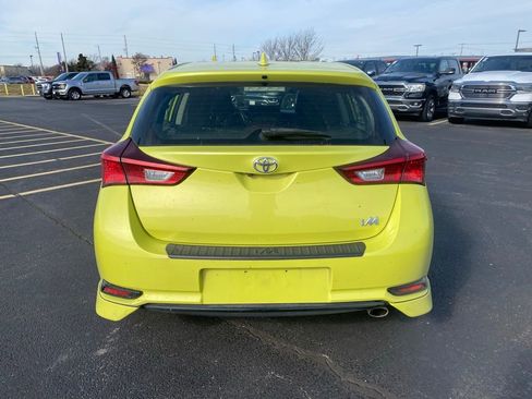 Used 2018 Toyota Corolla iM image 5