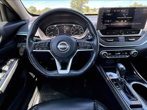 Used 2023 Nissan Altima 2.5 SL FWD image 5