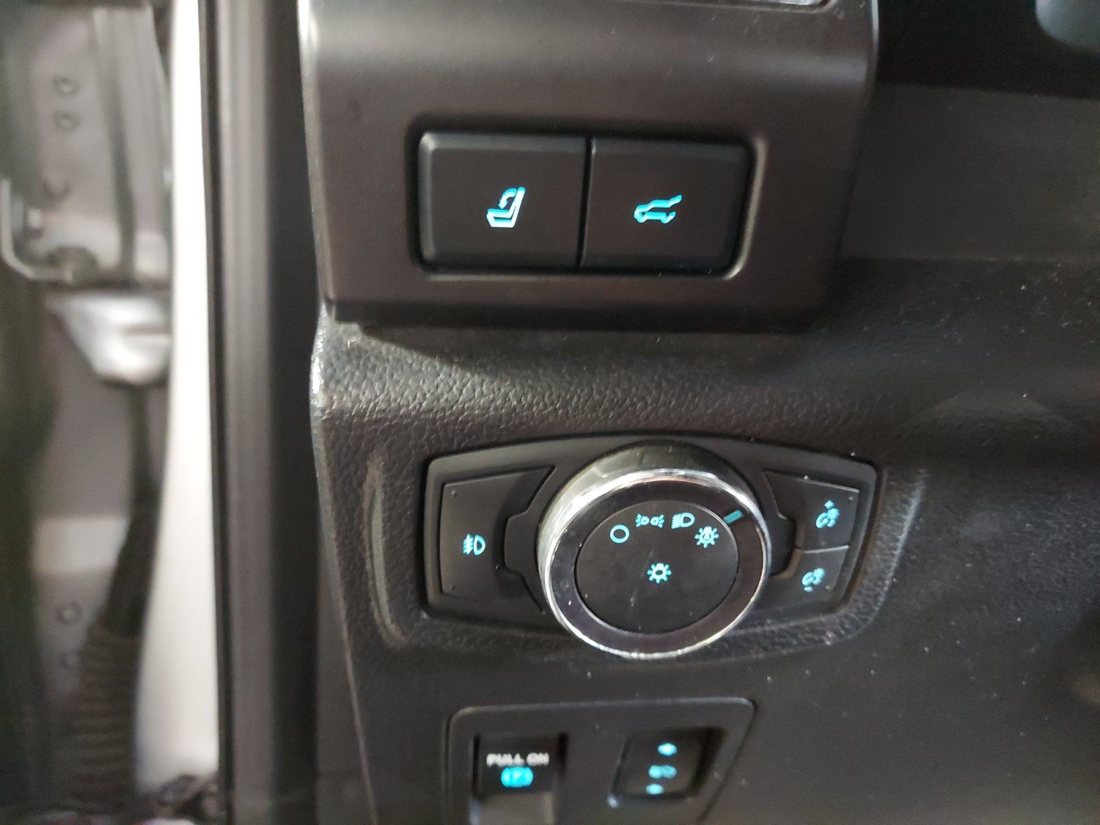 Used 2020 Ford Expedition Max Limited w/ Equipment Group 301A AWD/4WD image 28